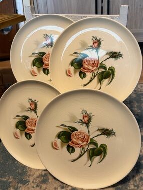 Vintage Rose Pattern Dinner Plates - Cream and Pink (Set of 4)